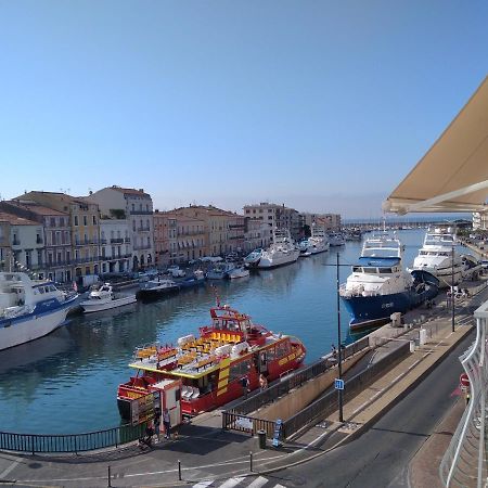 Grand T2 Au Coeur De Ville Avec Vue Sur Quais Et Mer Sète Buitenkant foto